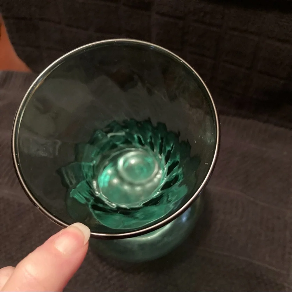 Vintage Hand Blown Green Glass Flower Vase with Swirl Pattern